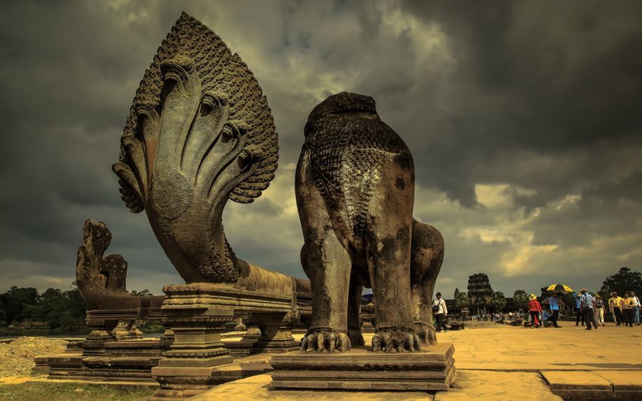 Скульптуры в Ангкор-Ват